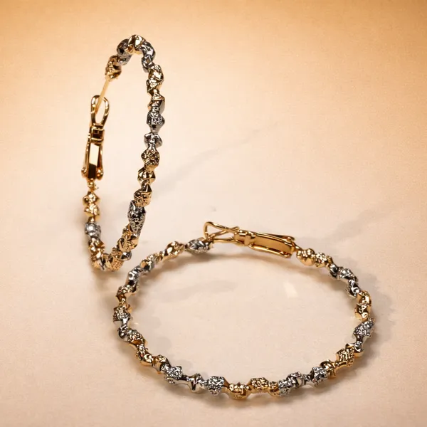Gold_And_Silver_Dual_Tone_Textured_Beaded_Hoop_Ears_Anti_Tarnish_Earring_For_Women