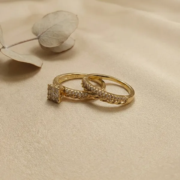 Gold_Crystal_Twisted_Set_Anti_Tarnish_Finger_Ring_For_Women(Set_Of_2)