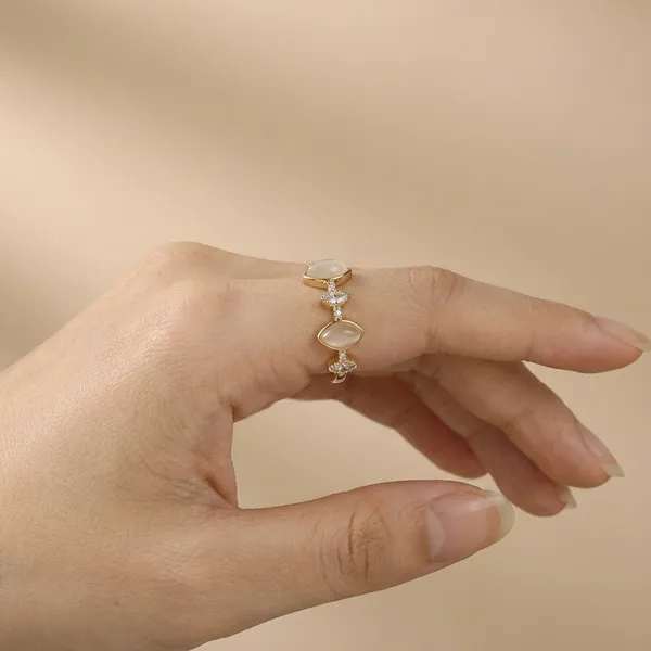 Gold_White_Stone_Adjustable_Anti_Tarnish_Finger_Ring_For_Women