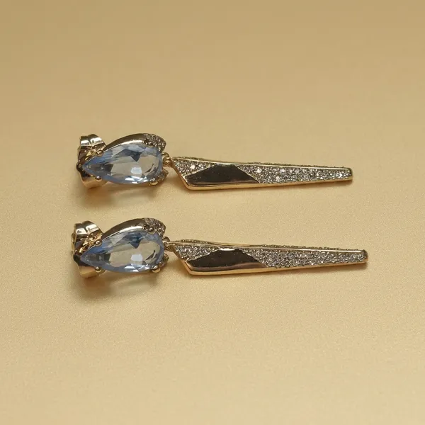 Ice_Blue_Teardrop_Sharpcut_Drop_Ears_Anti_Tarnish_Earring_For_Women