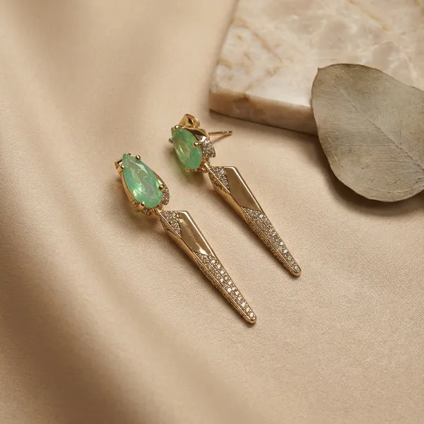 Green_Emerald_Sharpcut_Drop_Ears_Anti_Tarnish_Earring_For_Women