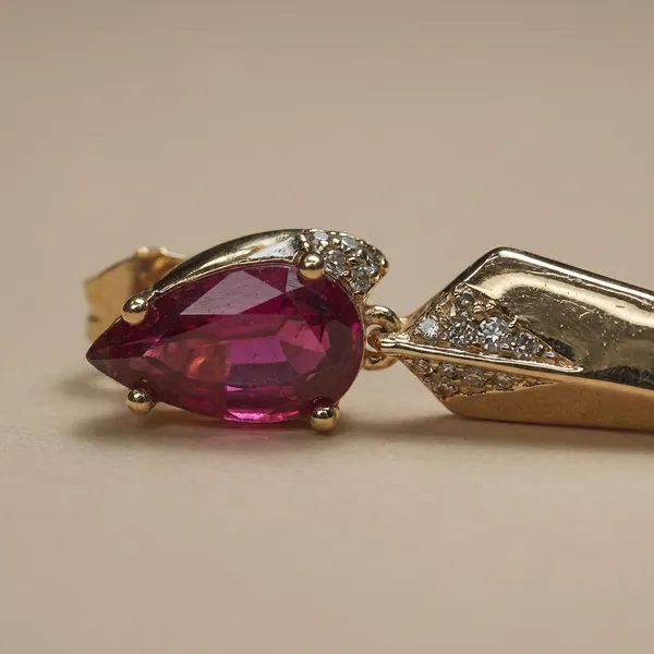 Red_Ruby_Sharpcut_Drop_Ears_Anti_Tarnish_Earring_For_Women