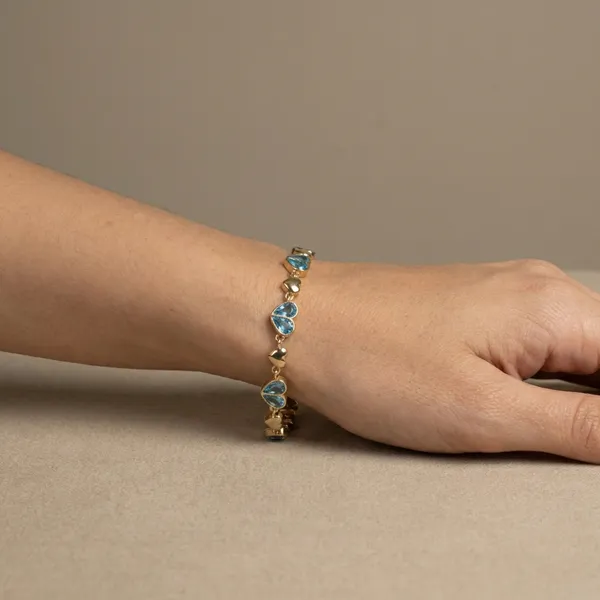 Light_Blue_Sapphire_Heart_Chain_Anti_Tarnish_Bracelet_For_Women