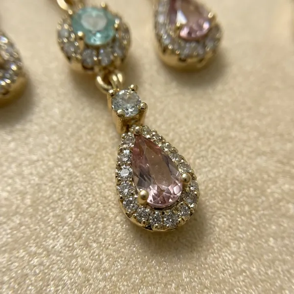 Pastel_Stone_Long_Chandelier_Ears_Anti_Tarnish_Earring_For_Women