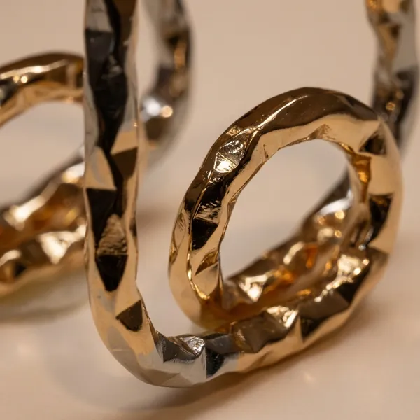 Gold_And_Silver_Dual_Tone_Geometric_Twist_Hoop_Ears_Anti_Tarnish_Earring_For_Women
