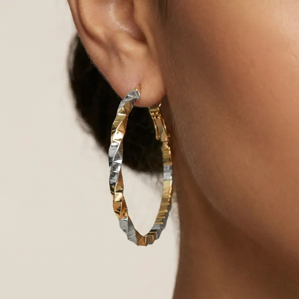 Gold_And_Silver_Textured_Dual_Tone_Hoop_Ears_Anti_Tarnish_Earring_For_Women