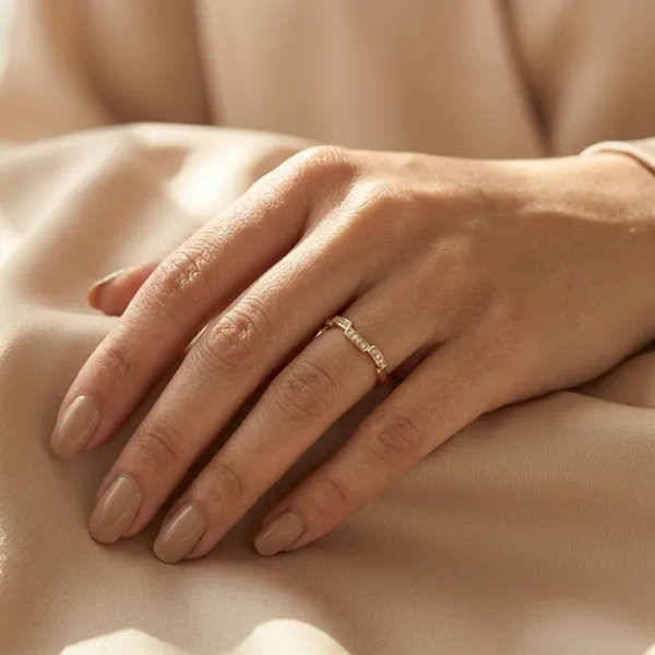 Gold_Rectangular_Link_Sparkle_Anti_Tarnish_Finger_Ring_For_Women