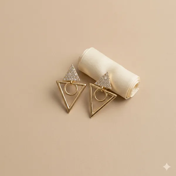 Gold_Geometric_Triangle_Drop_Ears_Anti_Tarnish_Earring_For_Women