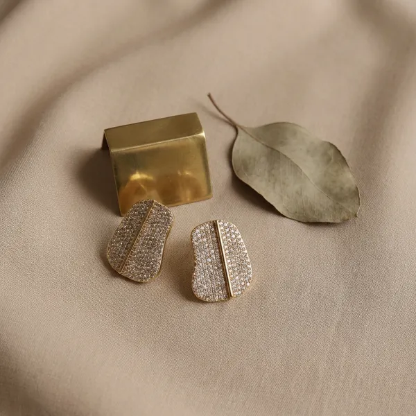 Gold_Pave_Shield_Stud_Ears_Anti_Tarnish_Earring_For_Women