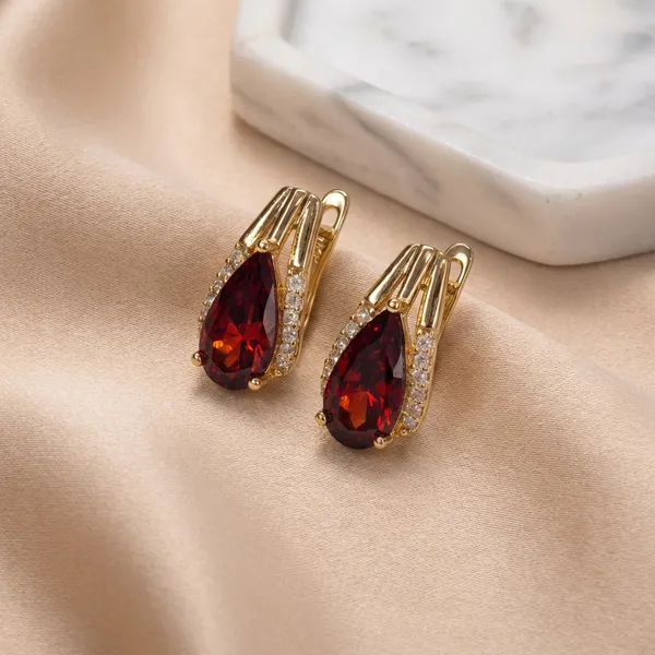 Red_Teardrop_Crystal_Ears_Anti_Tarnish_Earring_For_Women