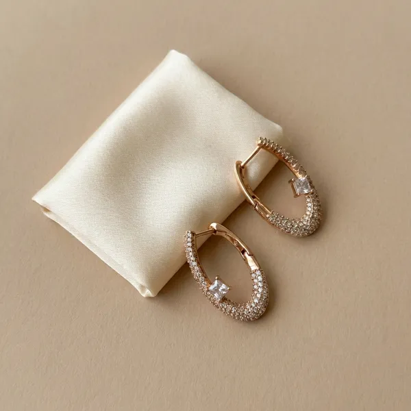 Gold_Oval_Hoop_Ears_Anti_Tarnish_Earring_For_Women