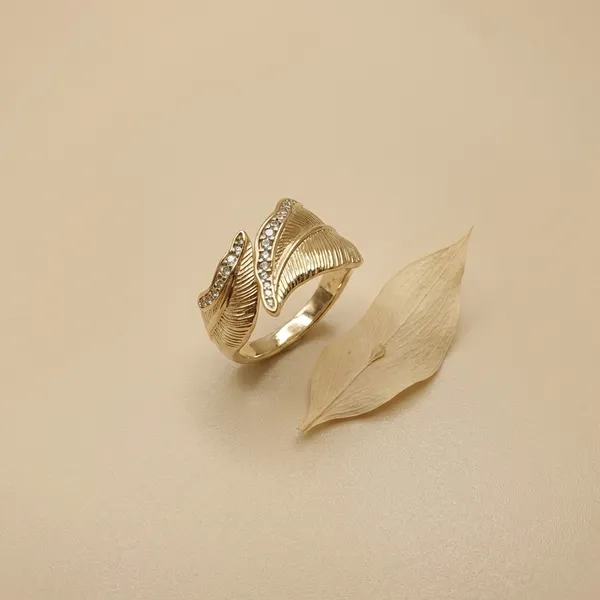 Gold_Feather_Anti_Tarnish_Finger_Ring_For_Women