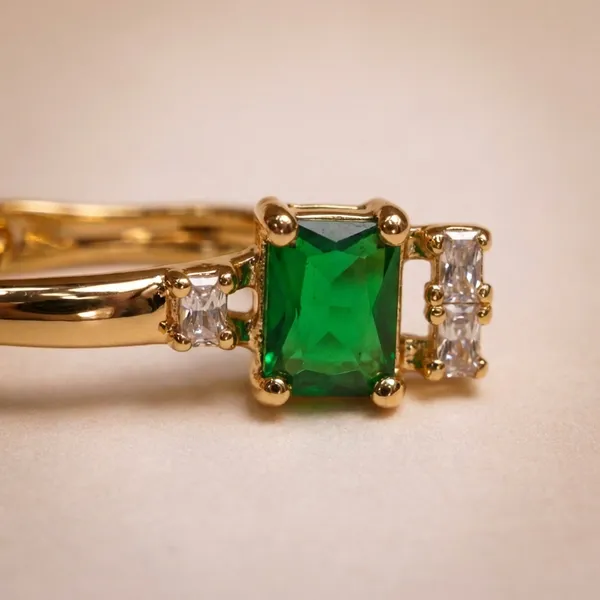 Green_Emerald_Classic_Drop_Ears_Anti_Tarnish_Earring_For_Women