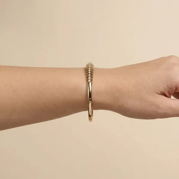 Gold_Elegant_Plated_Sleek_Stone_Studded_Anti_Tarnish_Ring_Bracelet_For_Women
