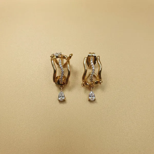 Gold_Plated_Wave_Design_Crystal_Drop_Ears_Anti_Tarnish_Earring_For_Women