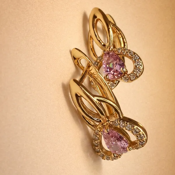 Pink_Teardrop_Crystal_Gold_Ears_Anti_Tarnish_Earring_For_Women