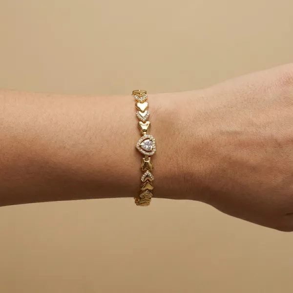 Gold_And_Silver_Heart_Pave_Anti_Tarnish_Bracelet_For_Women
