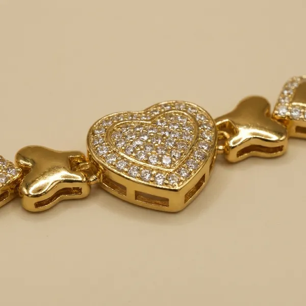 Gold_And_Silver_Heart_Pave_Anti_Tarnish_Bracelet_For_Women