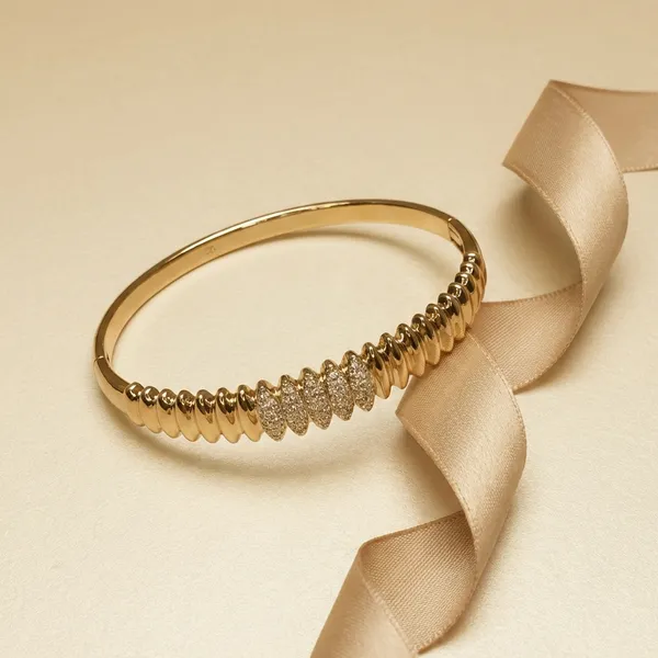 Gold_Elegant_Gold_Textured_Crystal_Bangle_Anti_Tarnish_Ring_Bracelet_For_Women