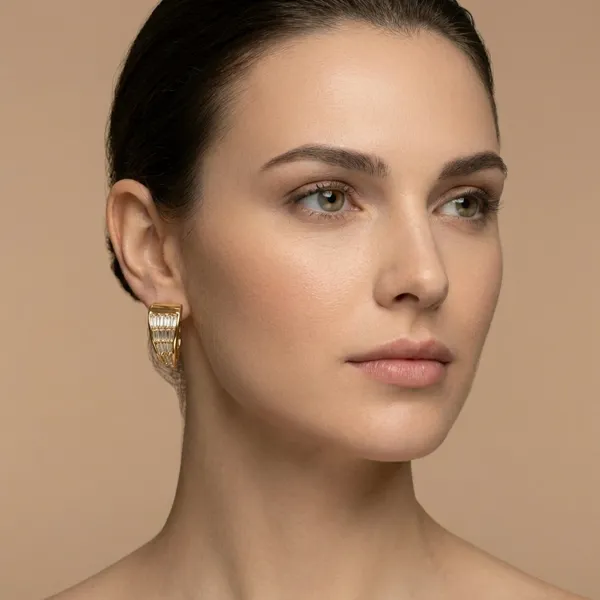 Gold_Baguette_Studded_Half_Hoop_Ears_Anti_Tarnish_Earring_For_Women