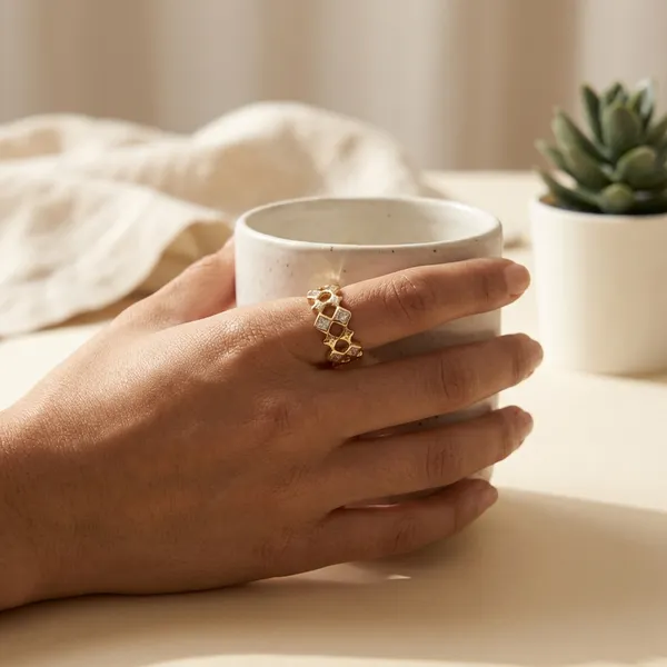 Gold_Geometric_Cutout_Gold_Anti_Tarnish_Finger_Ring_For_Women