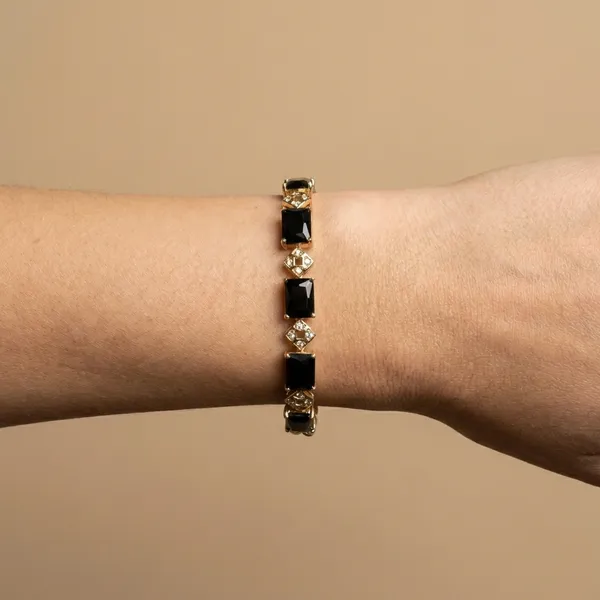 Black_Onyx_Pave_Anti_Tarnish_Bracelet_For_Women