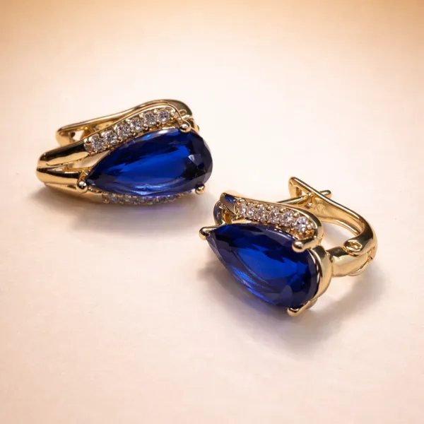 Blue_Teardrop_Crystal_Ears_Anti_Tarnish_Earring_For_Women