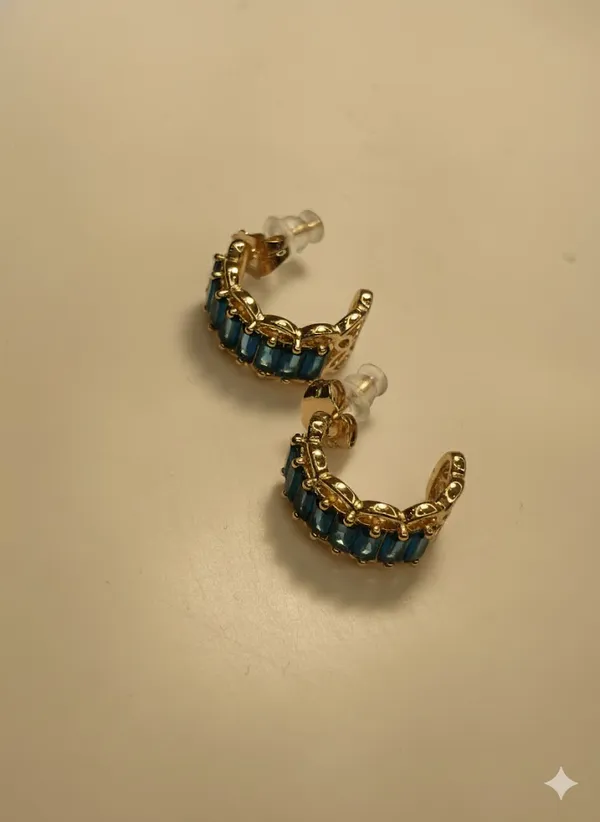 Blue_Baguette_Stone_Gold_Hoop_Ears_Anti_Tarnish_Earring_For_Women