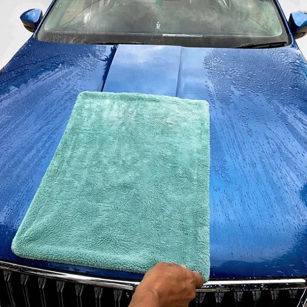 Blue_And_Grey_1200_Gsm_Microfiber_Cloth_For_Car_Care