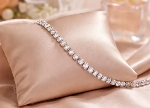 Silver_Plated_Premium_Stainless_Steel_Chain_Bracelet_For_Women