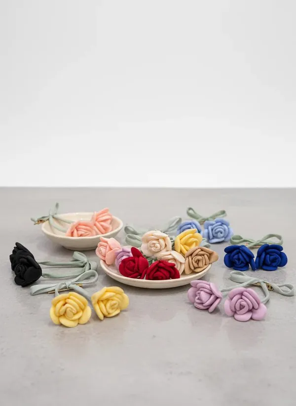 Ribbon_Rose_Hair_Clip_Floral_Rose_Bow_Hair_Clips_for_Women_&_Girls_Elegant_Ribbon_Hair_Pins_with_Flower_Charm_Cute_Hair_Accessories_for_Daily_&_Party_(Pair_of_2)_(Red)