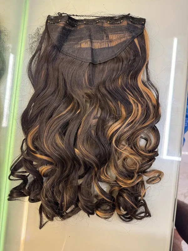 GOLDEN_HIGHLIGHT_BRUNETTE_CLIP_IN_HAIR_EXTENSION
