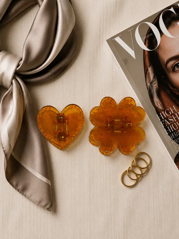 MAGNA_FLOWER_BY_WAZA_[SHADE:CRYSTAL]_|_MAGNETIC_FLOWER_HAIR_CLIP__