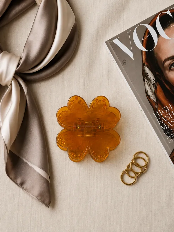 MAGNA_FLOWER_BY_WAZA_|_MAGNETIC_FLOWER_HAIR_CLIP_(COMBO_OF_2_SHADES)
