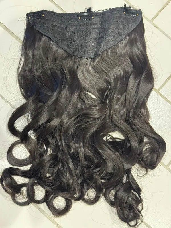 Raven_Curl_CLIP-in_Hair_Extension_–_Shade:_Chinese