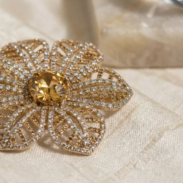 Pack_Of_2_Gold_Metal_Alloy_With_Crystal_Stones_Crystal_Flower_Hair_Pin