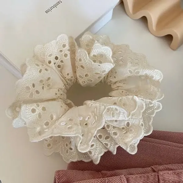 White_Organza_Halo_Scrunchie