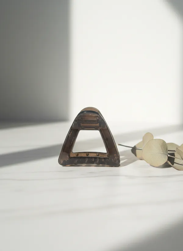 Pack_Of_2_Dark_Brown_Acrylic_Transparent_Triangle_Claw_Clip