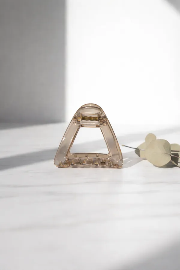 Pack_Of_2_Light_Brown_Acrylic_Transparent_Triangle_Claw_Clip