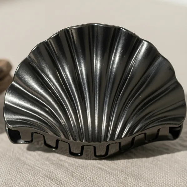 Bronze_Alloy_Metallic_Shell_Claw_Clip