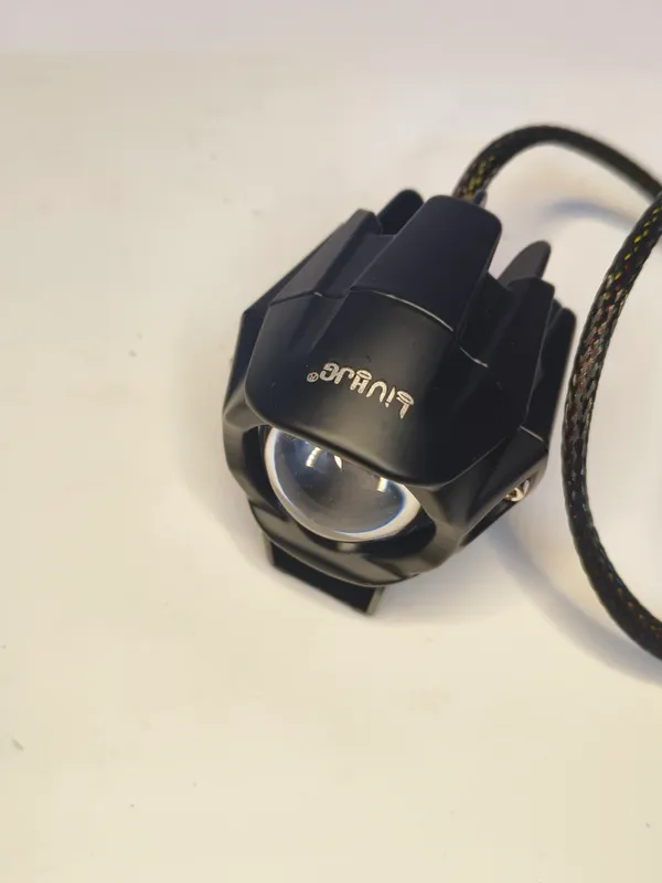 Matt_Black_Liu_Hjg_Fog_Light_Metal_Body_Yellow_And_White_With_Flash_Pack_Of_1_Pc
