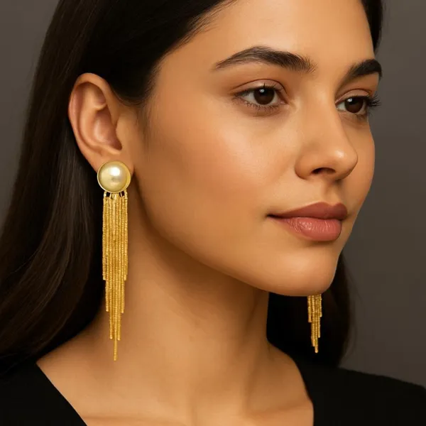 Golden_&_Whie_Alloy_Trending_Earring_For_Women
