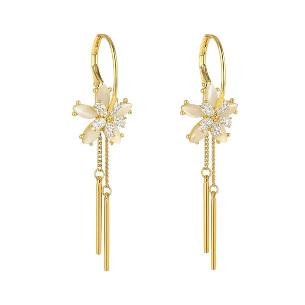 Golden_&_White_Alloy_Trending_Earring_For_Women