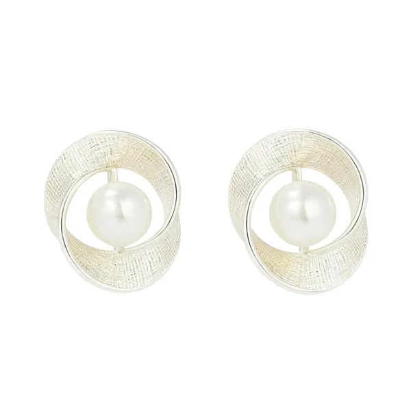 Off_White_&__Alloy_Trending_Earring_For_Women