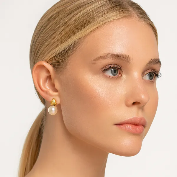 White_&_Golden_Alloy_Trending_Earring_For_Women