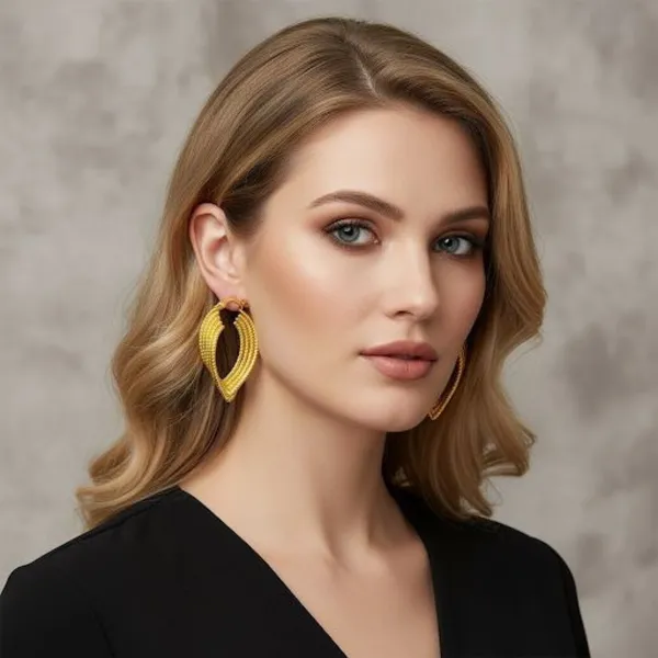 Golden_Alloy_Trending_Earring_For_Women