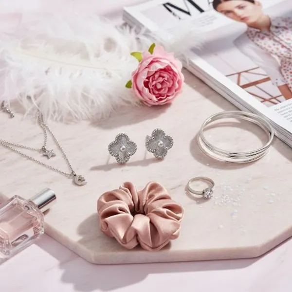 Silver_Alloy_Trending_Earring_For_Women