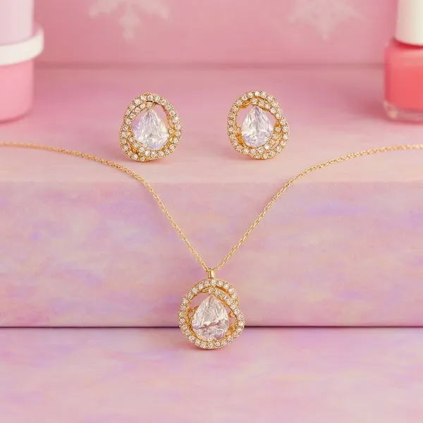 Golden_Alloy_Trending_Necklace_Set_For_Women