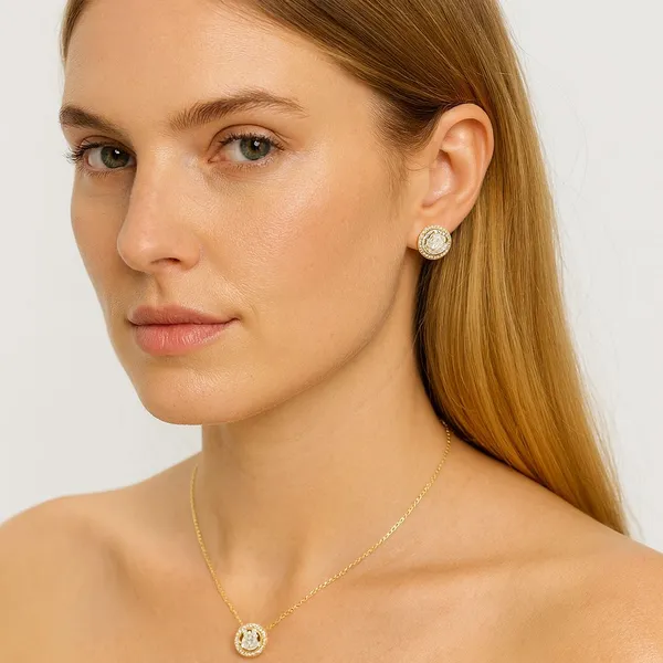 Golden_Alloy_Trending_Necklace_Set_For_Women