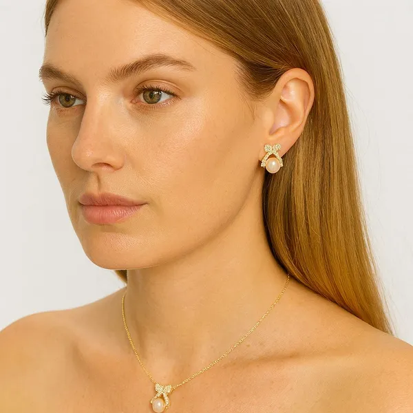 Golden_Alloy_Trending_Necklace_Set_For_Women